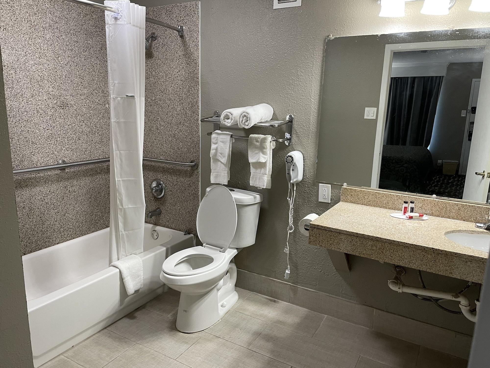 Days Inn & Suites By Wyndham Collierville Germantown Area מראה חיצוני תמונה